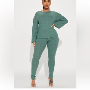 Fashion nova sweater set XL